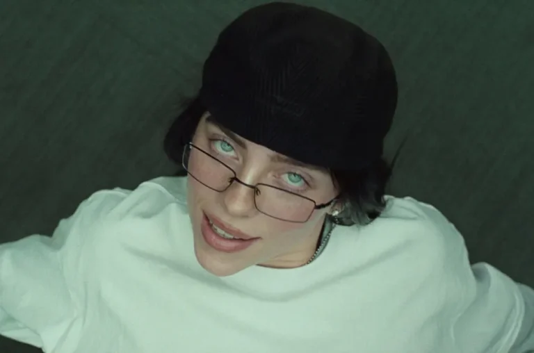 Billie Eilish’s “Birds of a Feather” Soars to No. 2 Billie Eilish’s “Birds of a Feather” Soars to No. 2